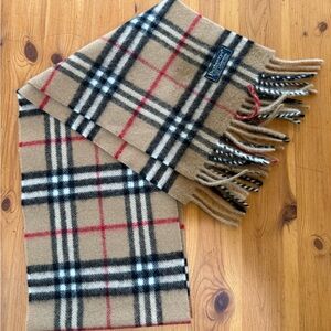 Vintage Burberrys Lambswool Nova Check Scarf Youth/Muffler Style Made in England